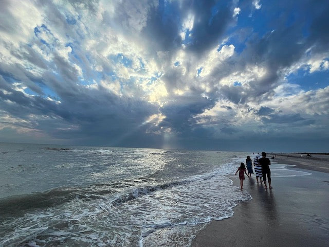 Wednesday, June 4 @ 7:00 pm.  -   Planning a Family Vacation Class